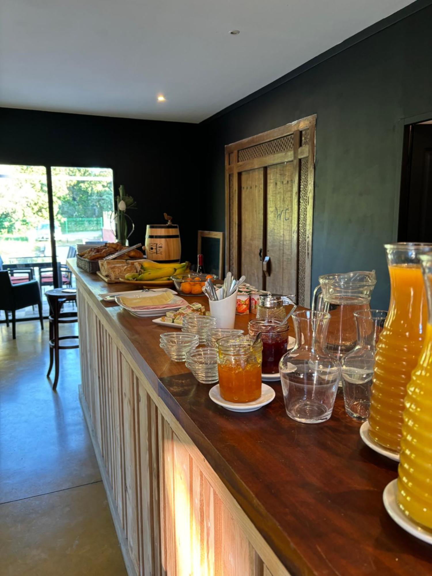 Hotel Domaine Le Milos Castries Ngoại thất bức ảnh