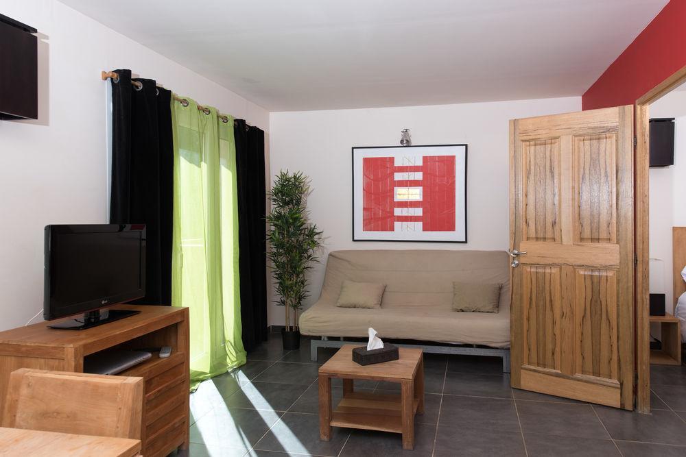 Hotel Domaine Le Milos Castries Ngoại thất bức ảnh
