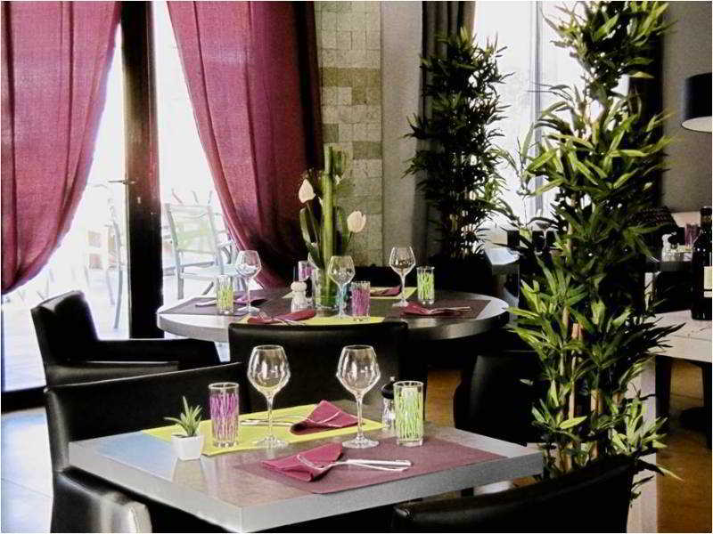 Hotel Domaine Le Milos Castries Ngoại thất bức ảnh