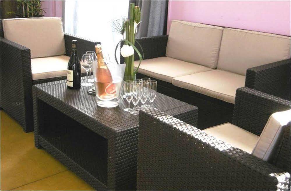 Hotel Domaine Le Milos Castries Ngoại thất bức ảnh