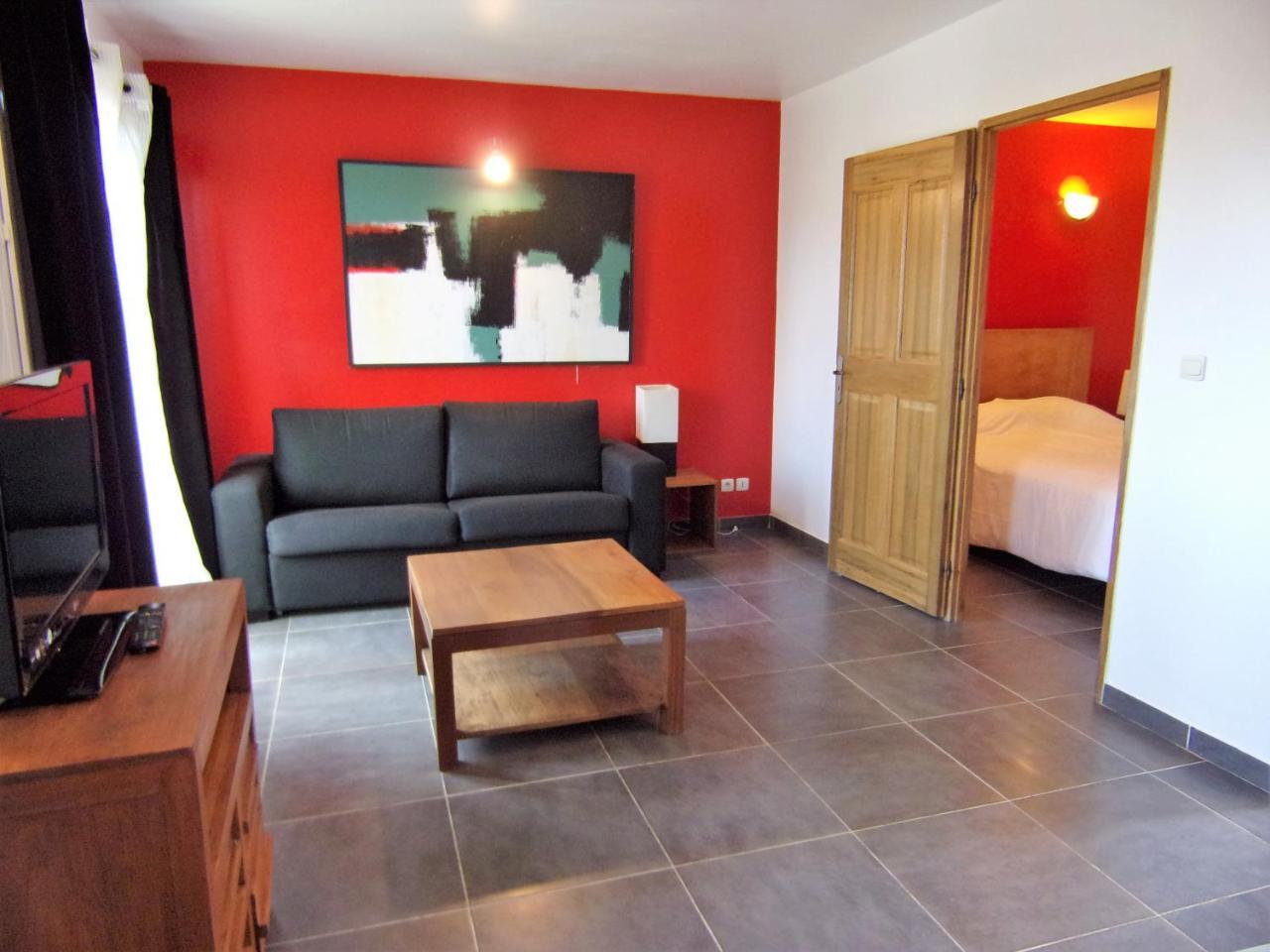 Hotel Domaine Le Milos Castries Ngoại thất bức ảnh