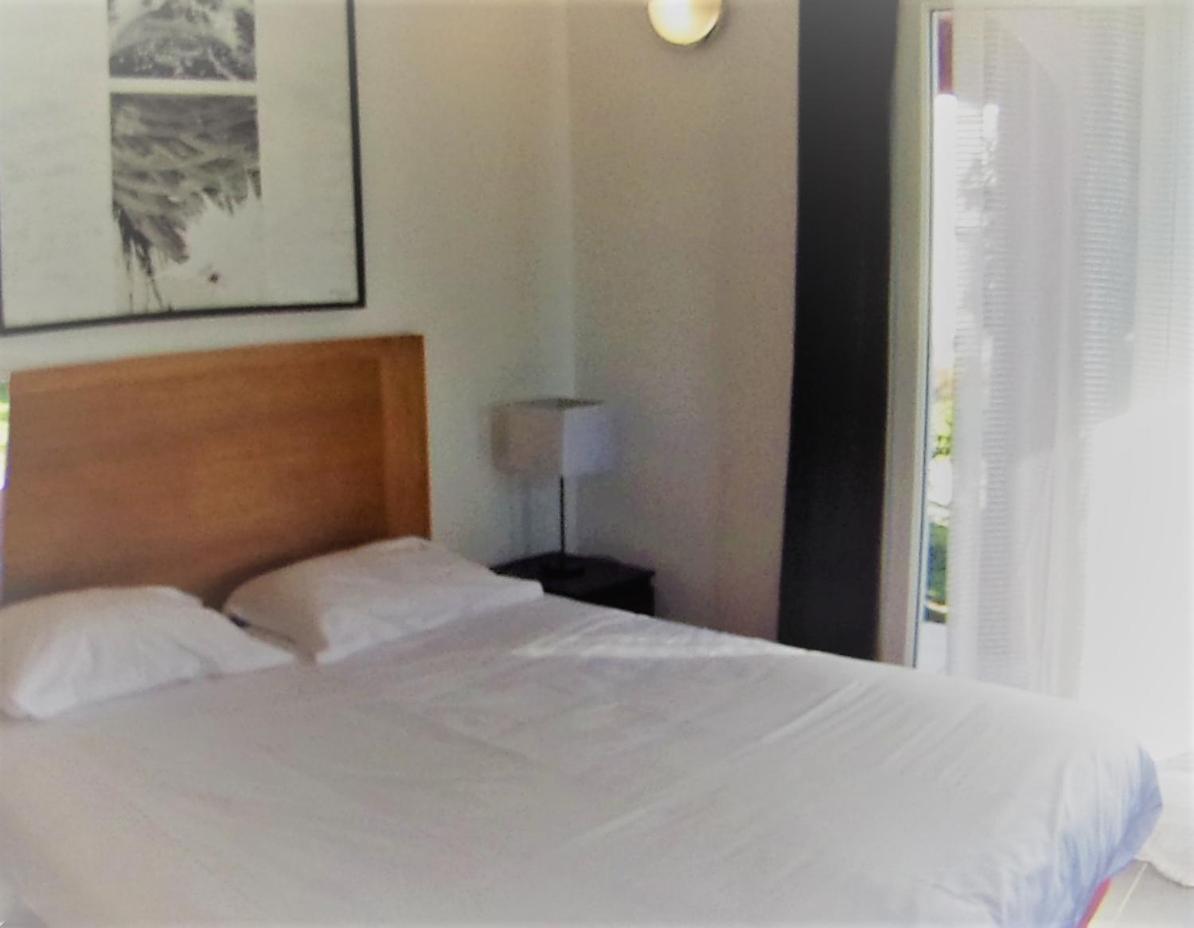 Hotel Domaine Le Milos Castries Ngoại thất bức ảnh